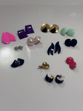 Assorted Women’s Pierced Earrings